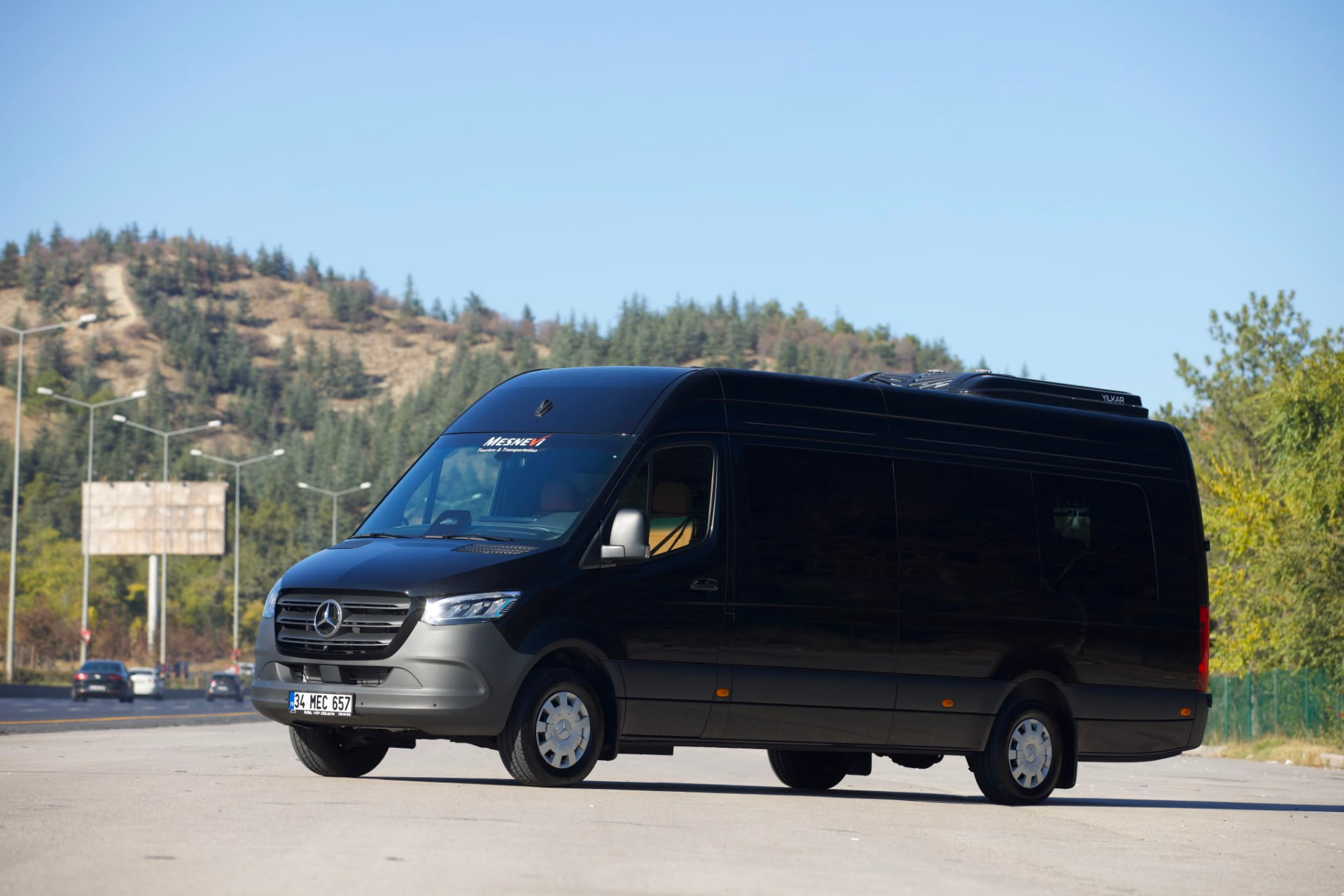 Mercedes Sprinter / equivalent minibus used for Universal Travel Services private transfers