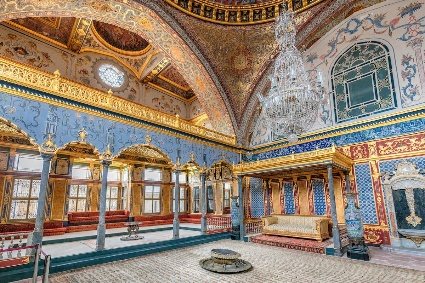 Topkapi Palace with Spice Market — photo 2